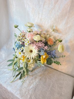 Spring, summer wildflower bouquet - Image 4